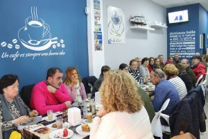 imágenes de merienda de convivencia Acap Puerto